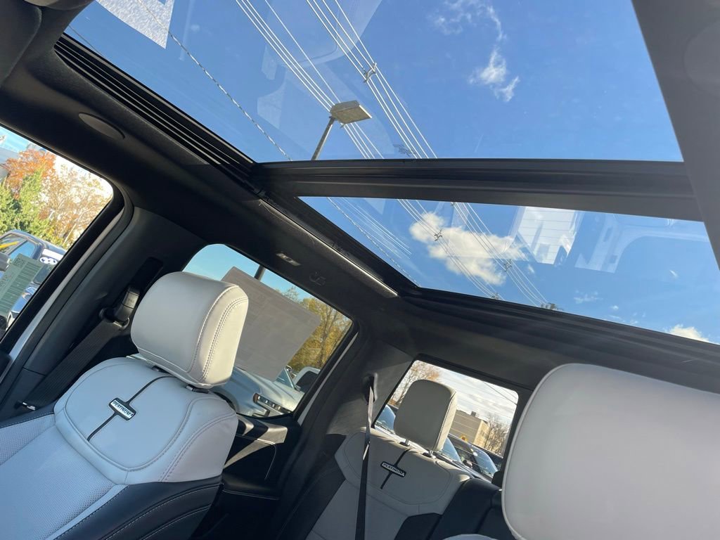 New 2025 Ford F150 Lightning Platinum image 27