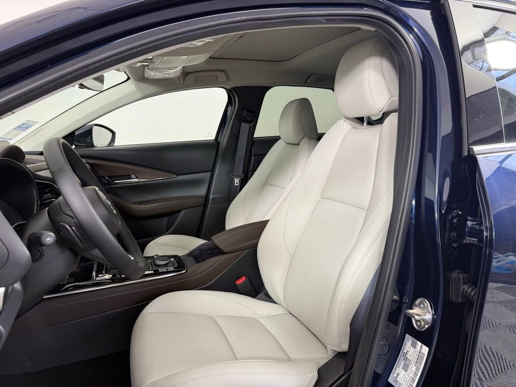 Used 2025 MAZDA CX-30 AWD 2.5 S w/ Premium Package image 14