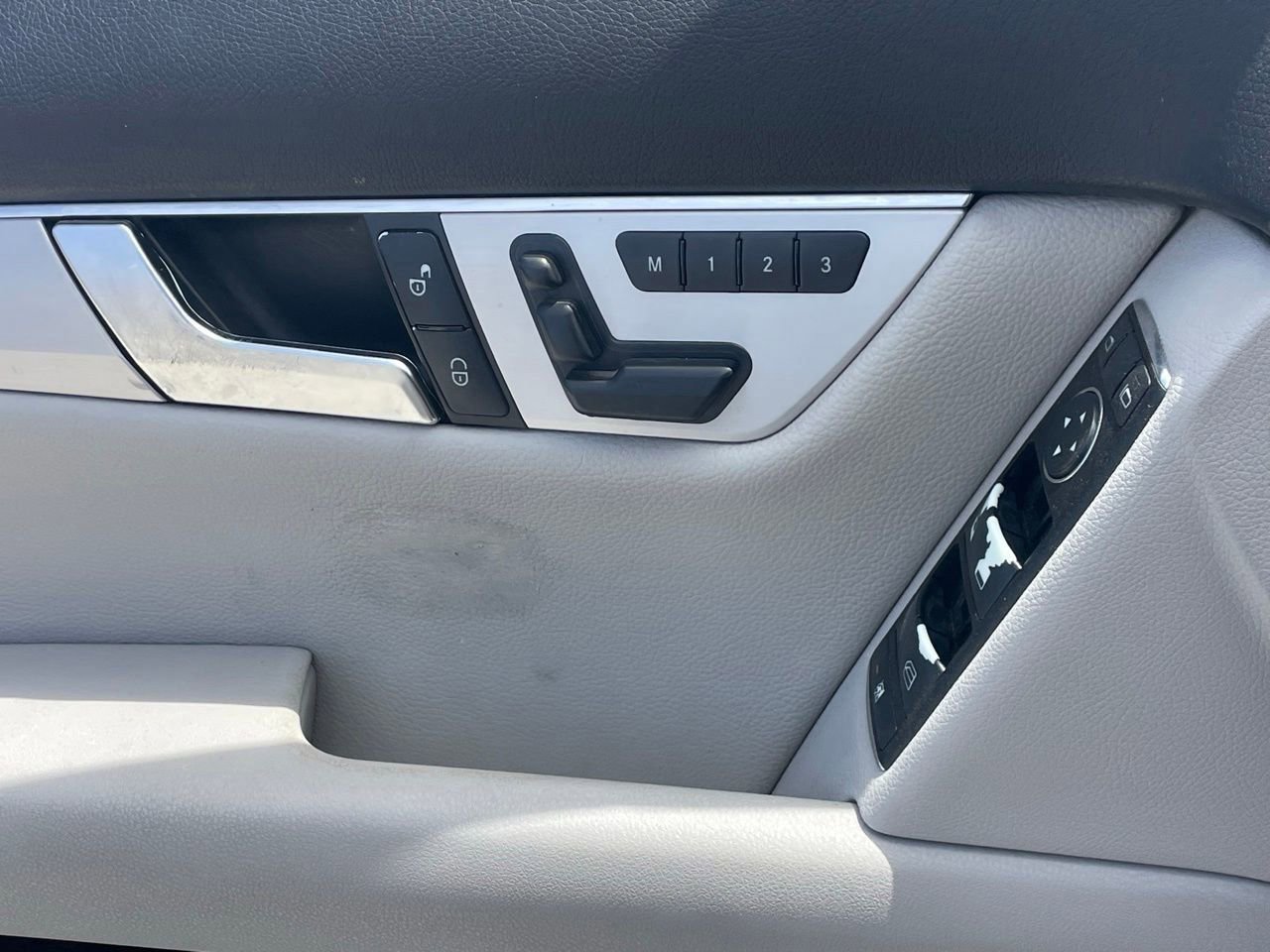 Used 2014 Mercedes-Benz C 250 Sedan image 6