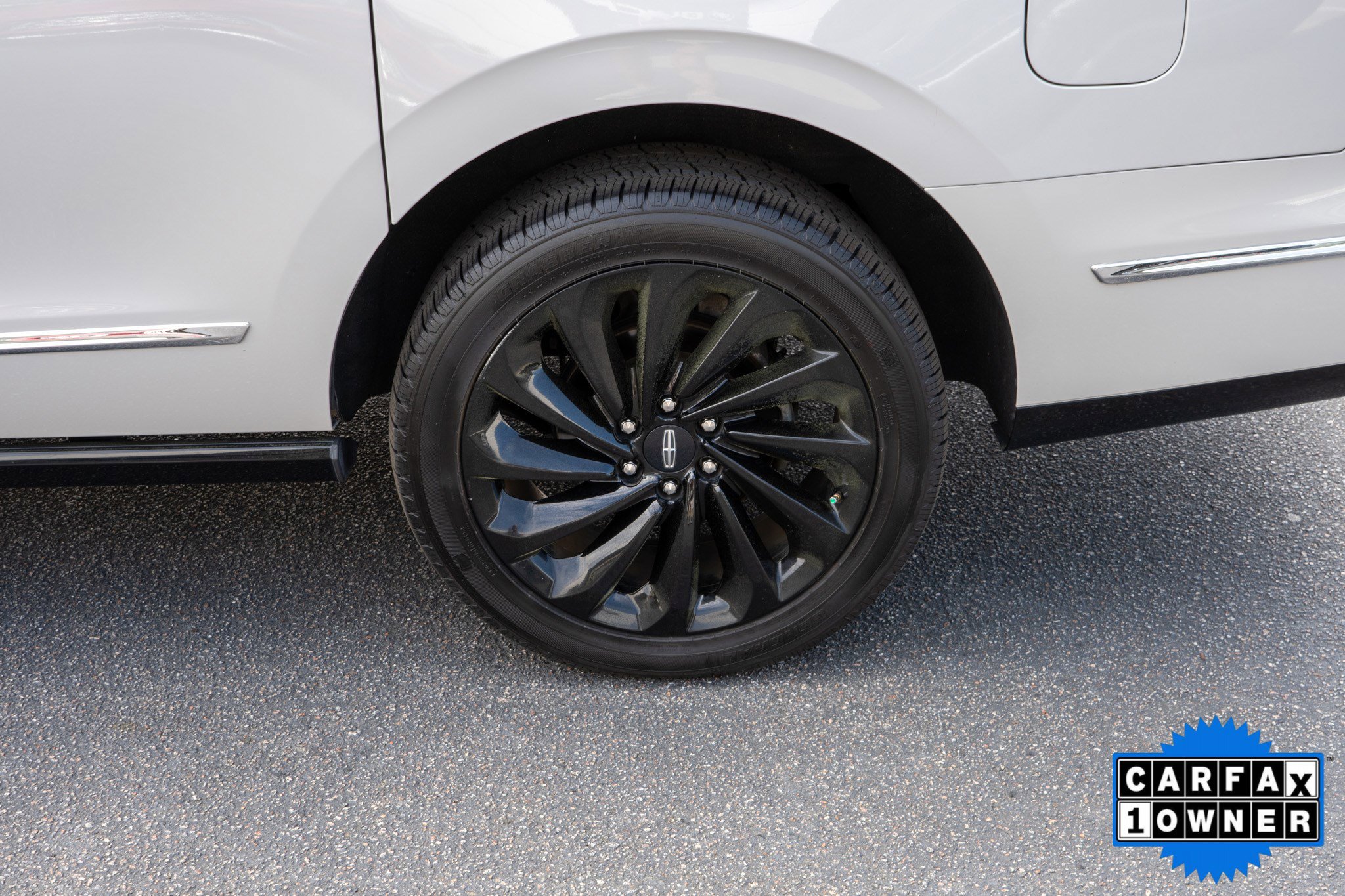 Used 2021 Lincoln Navigator L Reserve image 9