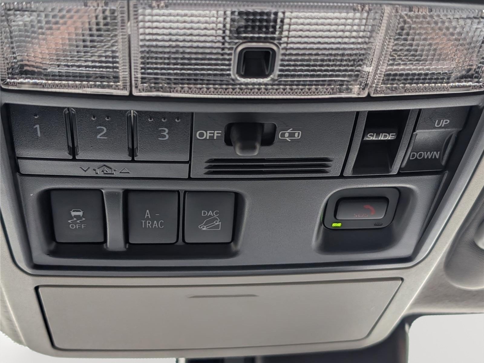Used 2024 Toyota 4Runner Limited AWD/4WD image 33