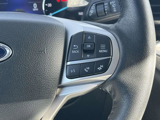 Used 2022 Ford Explorer XLT image 29