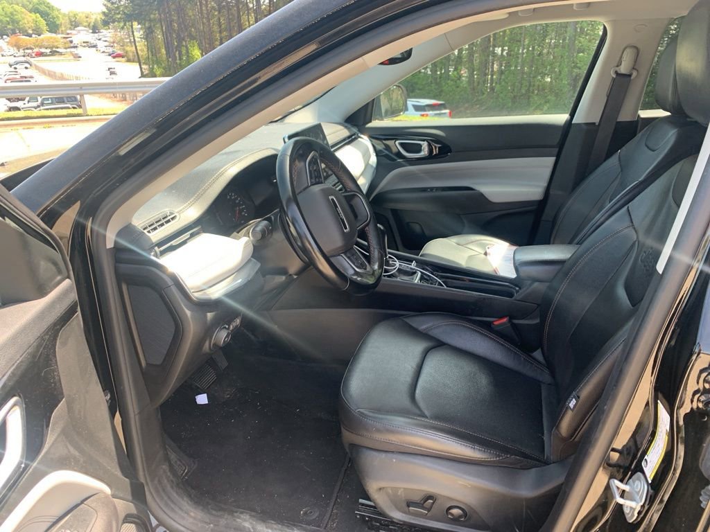 Used 2022 Jeep Compass Limited w/ Sun and Sound Group image 9