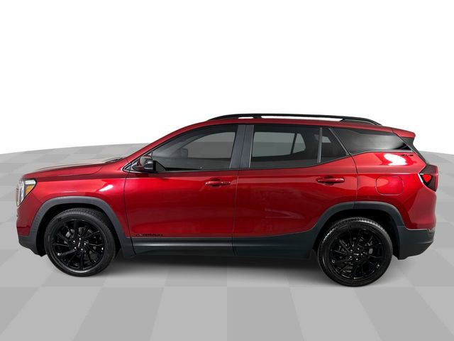 Used 2023 GMC Terrain SLE w/ Driver Convenience Package image 5