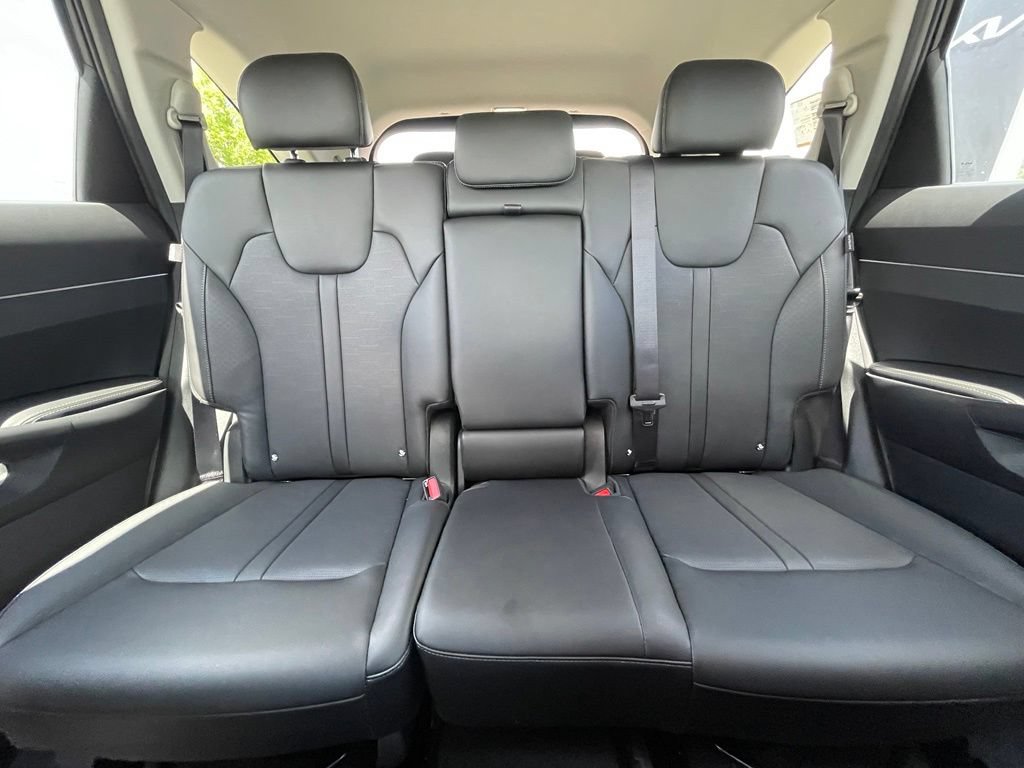 New 2026 Kia Sorento S FWD image 30