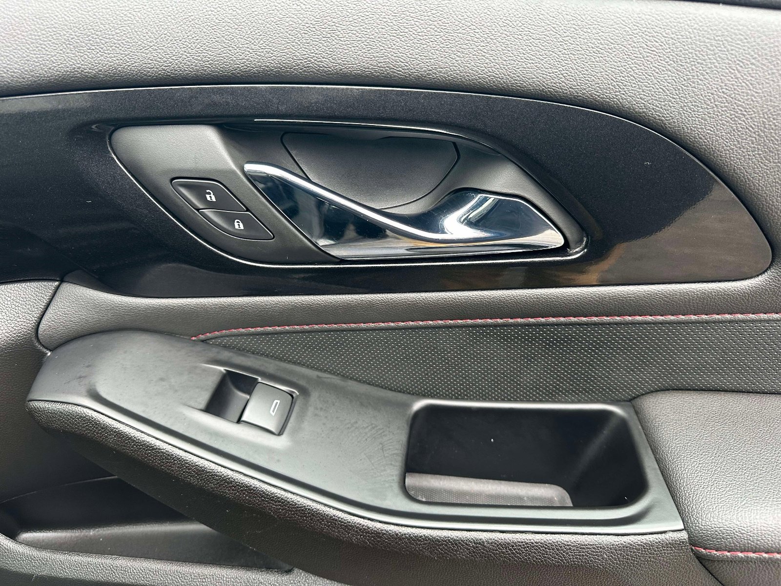 Certified 2023 Chevrolet Traverse RS image 29