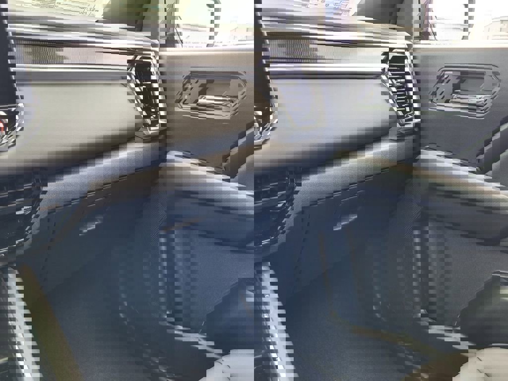 New 2025 GMC Canyon Elevation w/ Convenience Package image 21