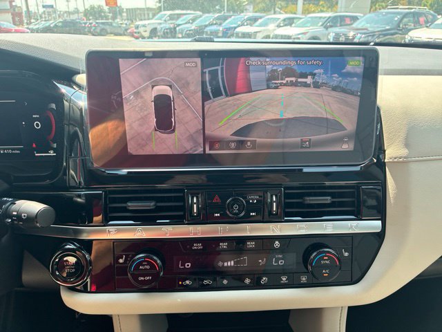 New 2026 Nissan Pathfinder SL w/ SL Premium Package FWD image 15