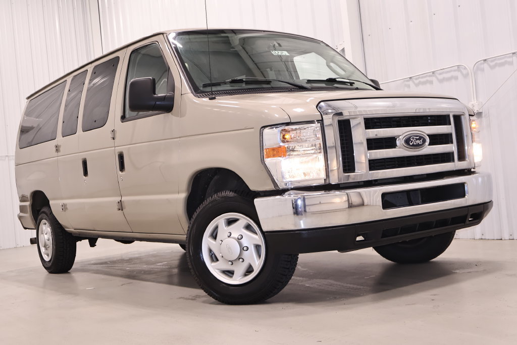 Used 2009 Ford E-350 and Econoline 350 XL RWD image 26