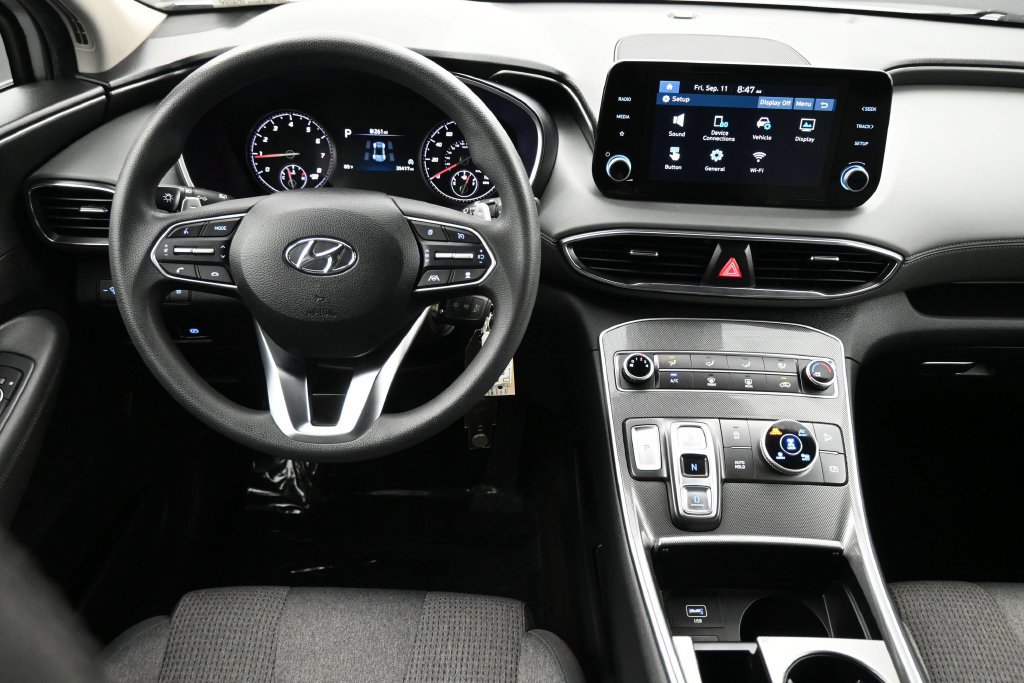 Used 2023 Hyundai Santa Fe SE w/ Cargo Package AWD/4WD image 6