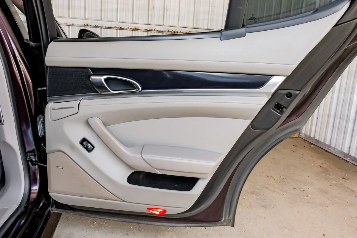 Used 2011 Porsche Panamera 4 AWD/4WD image 47