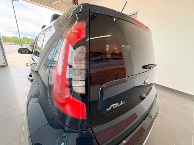 Used 2019 Kia Soul + FWD image 4
