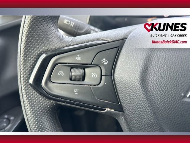 Used 2025 Chevrolet Trax LT image 10