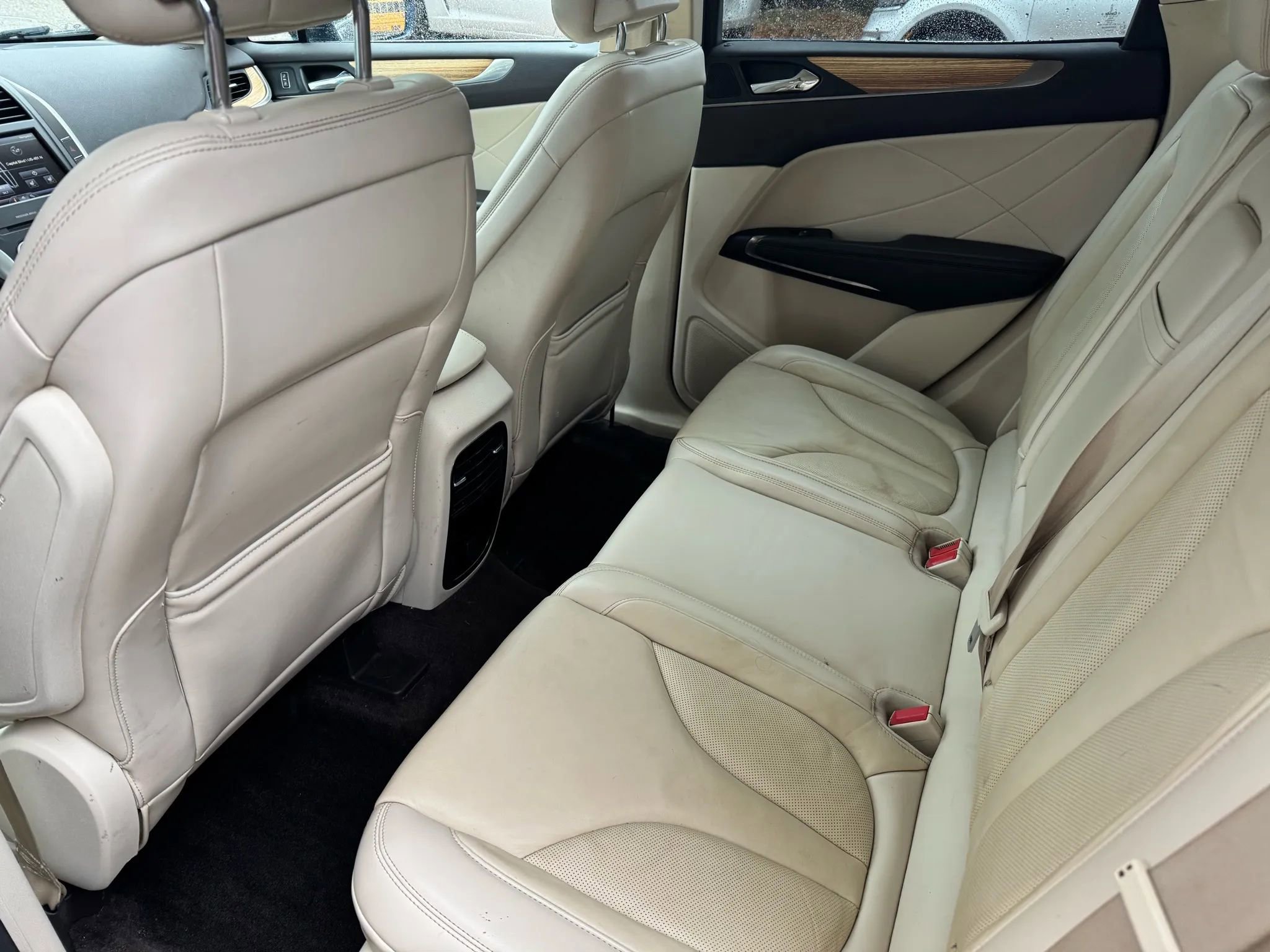 Used 2015 Lincoln MKC AWD w/ Equipment Group 101A Select image 24