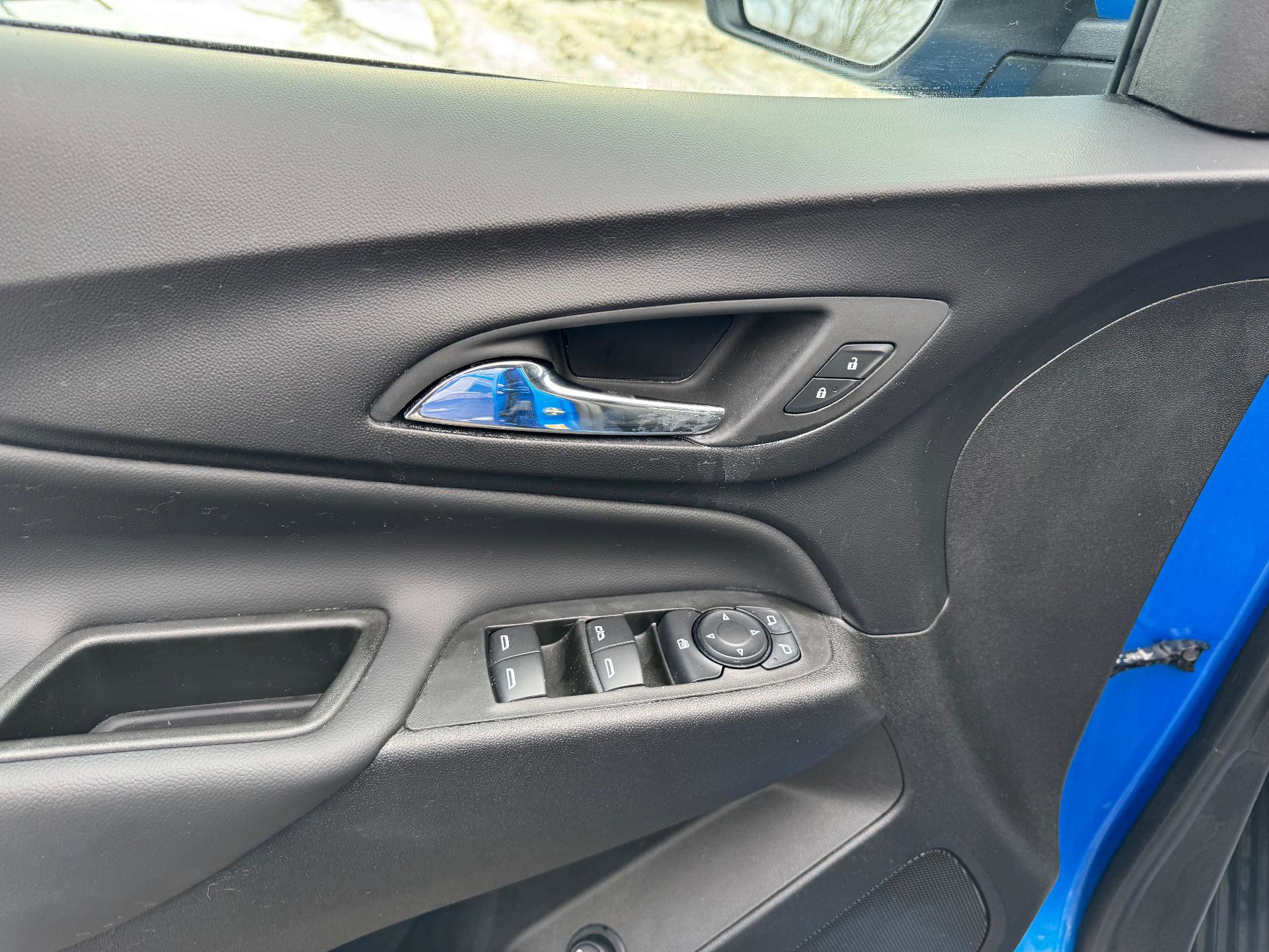 Used 2024 Chevrolet Equinox LT image 19