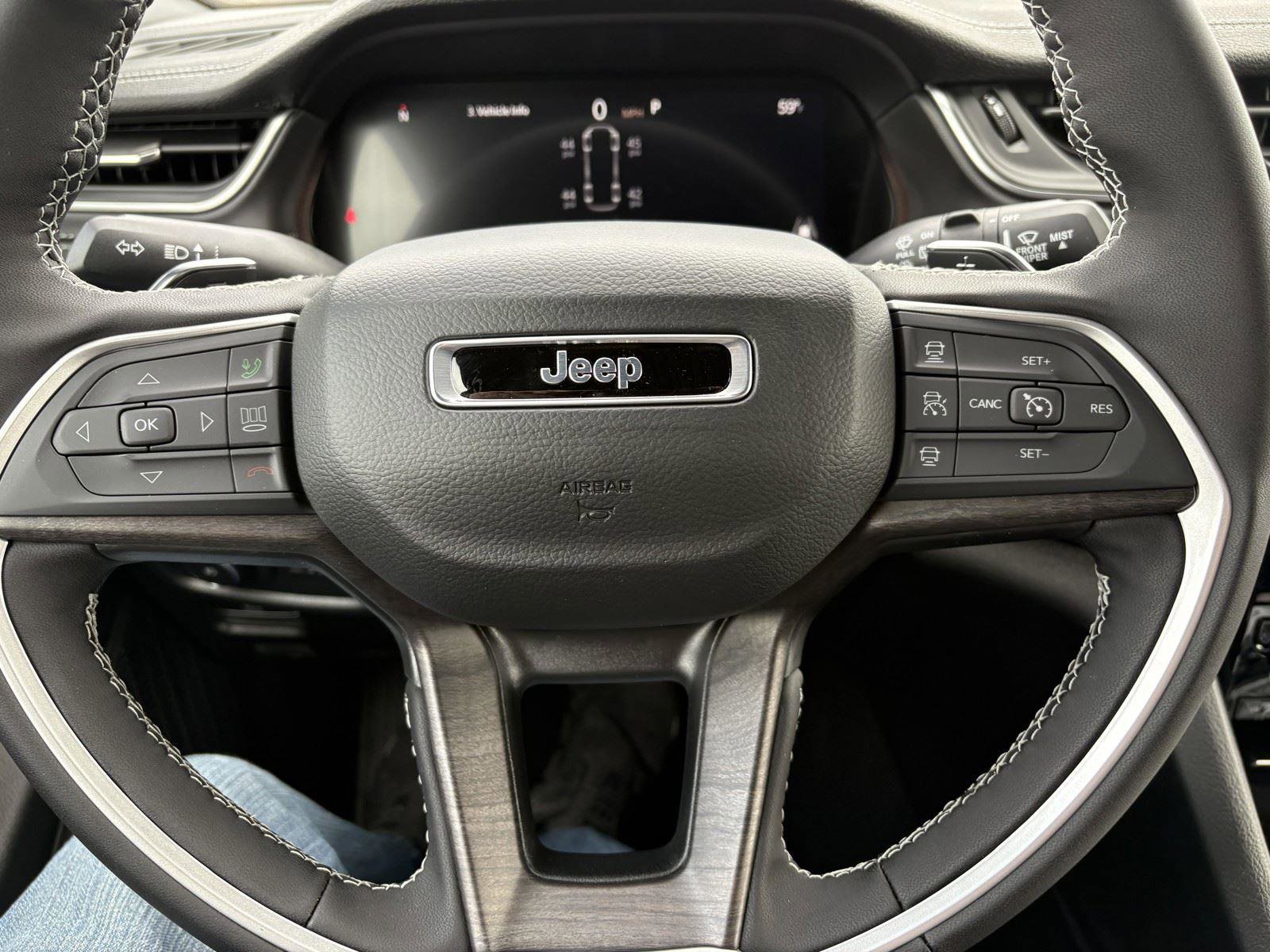 New 2025 Jeep Grand Cherokee L Limited w/ Trailer Tow Package image 19