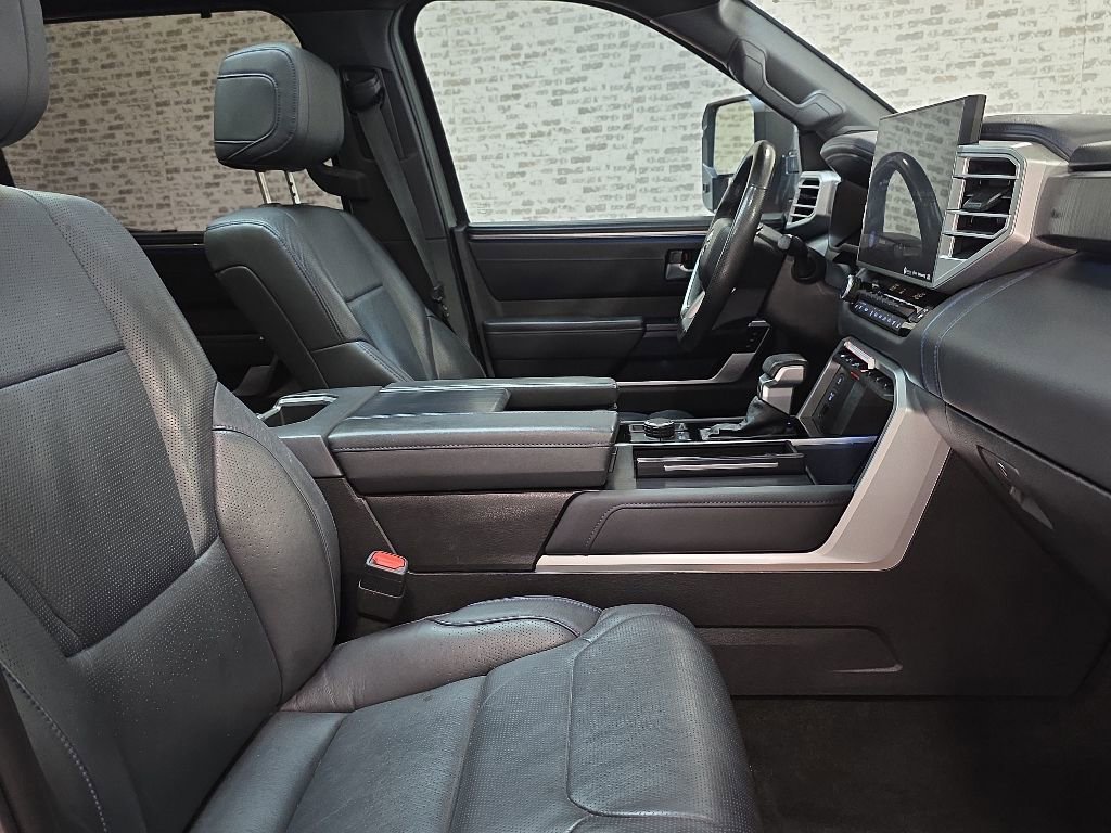 Used 2024 Toyota Tundra Platinum AWD/4WD image 9
