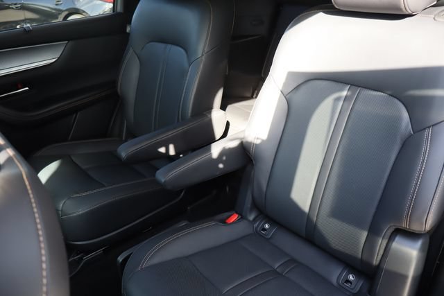 Used 2025 MAZDA CX-90 Plug-In Hybrid w/Premium Sport AWD/4WD image 17