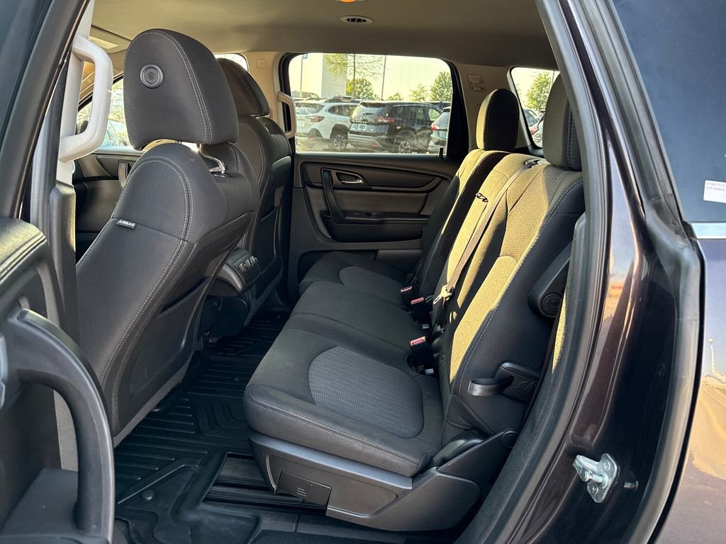 Used 2015 Chevrolet Traverse LT w/ Style and Technology Package image 30