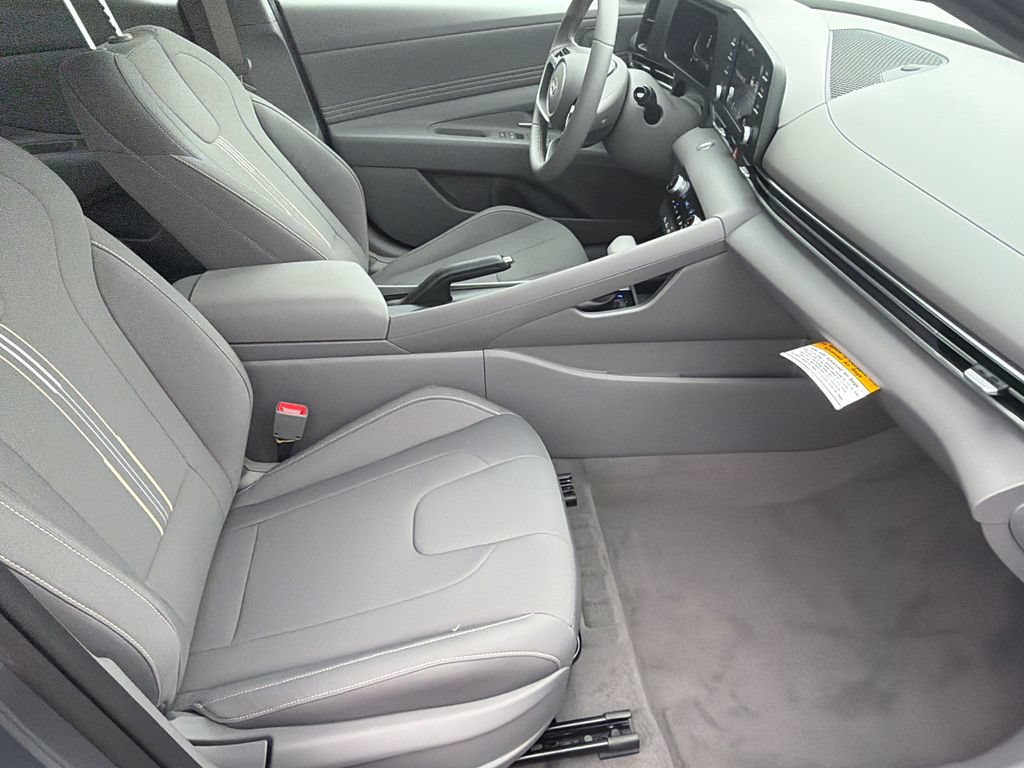 New 2026 Hyundai Elantra Sport FWD image 13