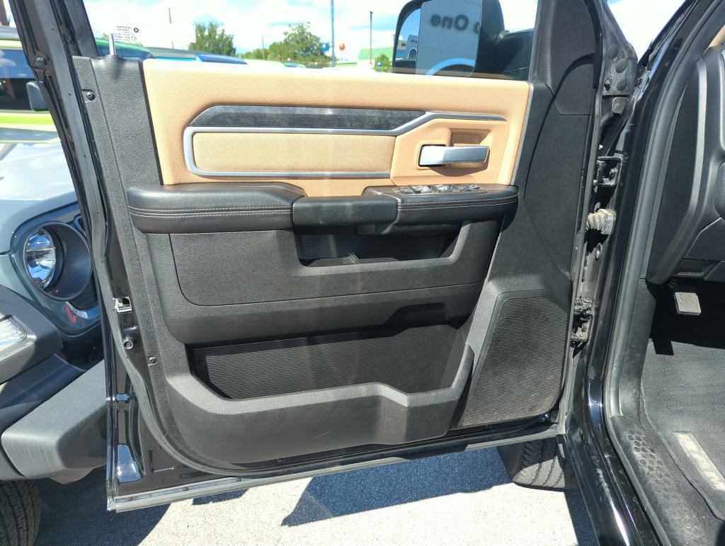 Used 2022 RAM 2500 Big Horn AWD/4WD image 17