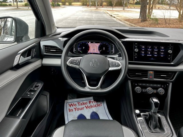 Used 2022 Volkswagen Taos SEL w/ Panoramic Sunroof Package image 29