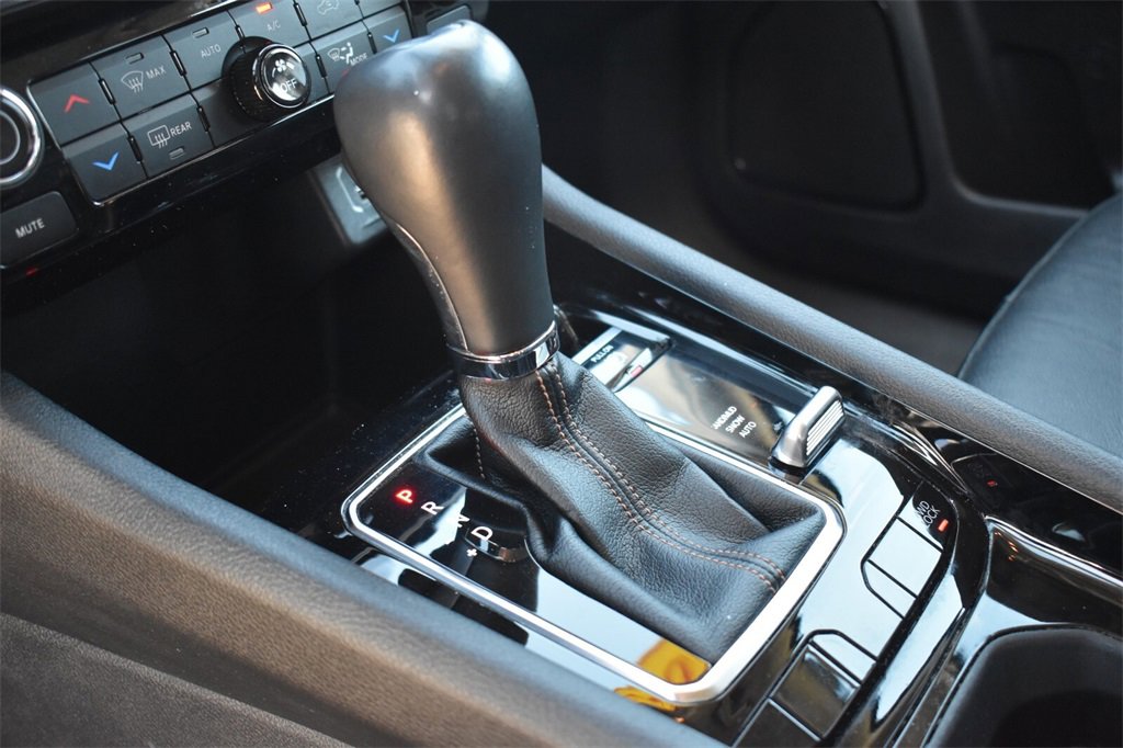 Used 2022 Jeep Compass Limited image 27