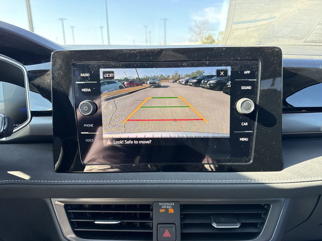 New 2026 Volkswagen Taos SE image 29