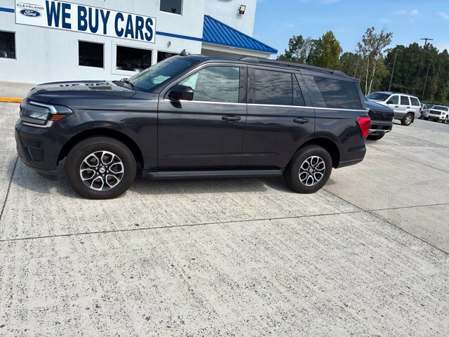 Used 2024 Ford Expedition XLT AWD/4WD image 11