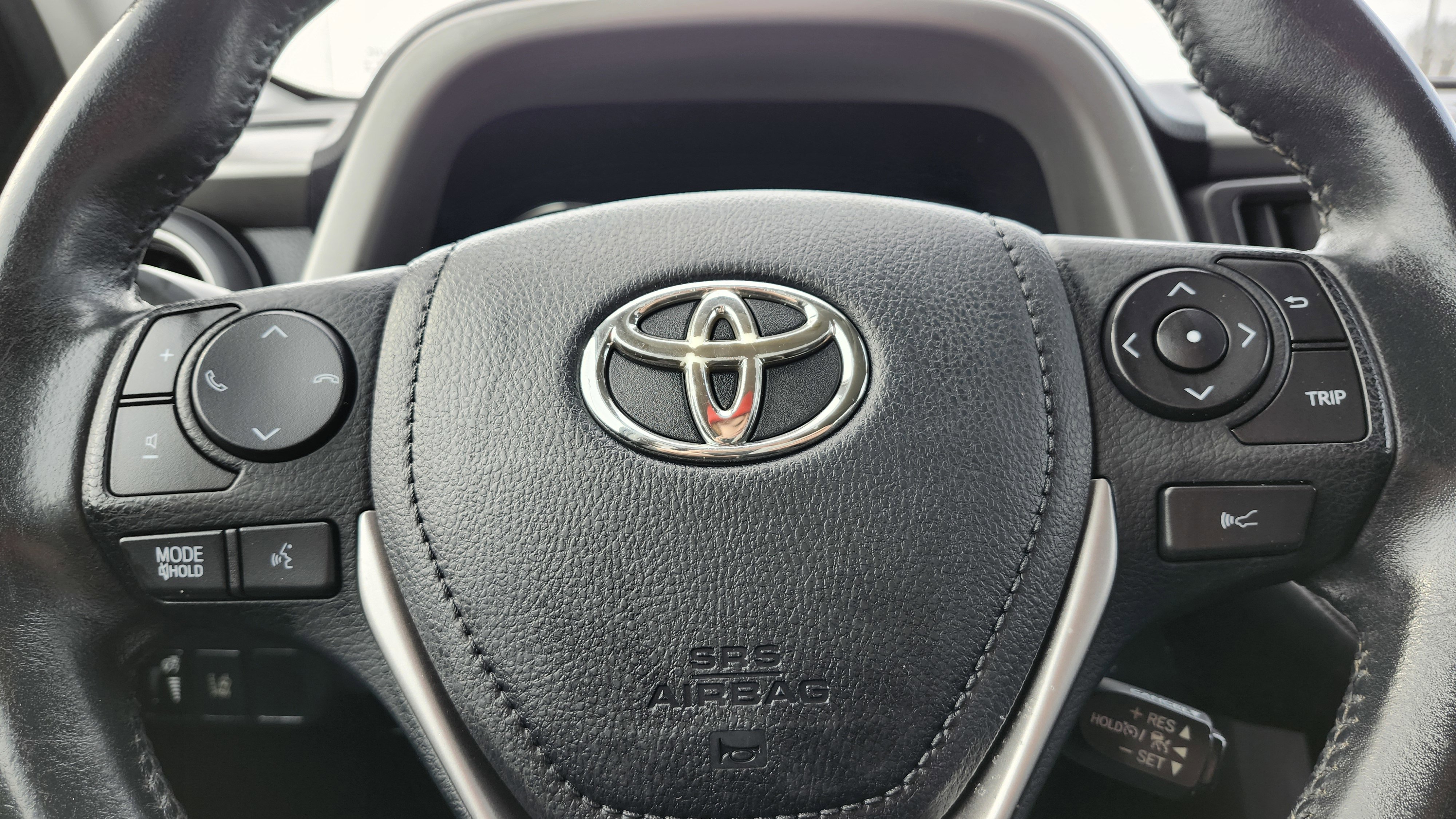 Used 2016 Toyota RAV4 Limited w/ Advanced Technology Package image 29