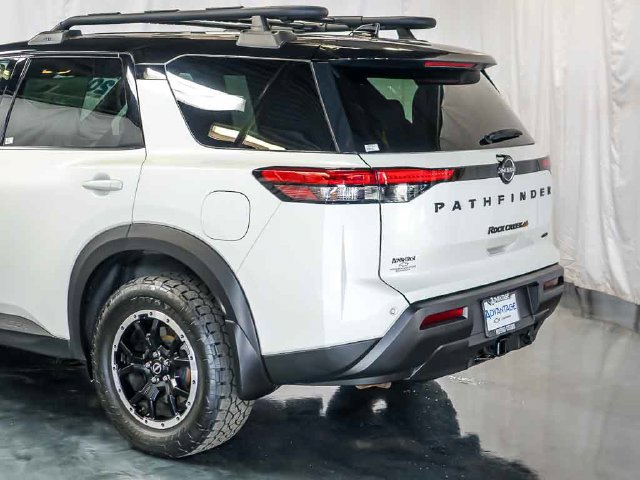 Used 2023 Nissan Pathfinder Rock Creek AWD/4WD image 10