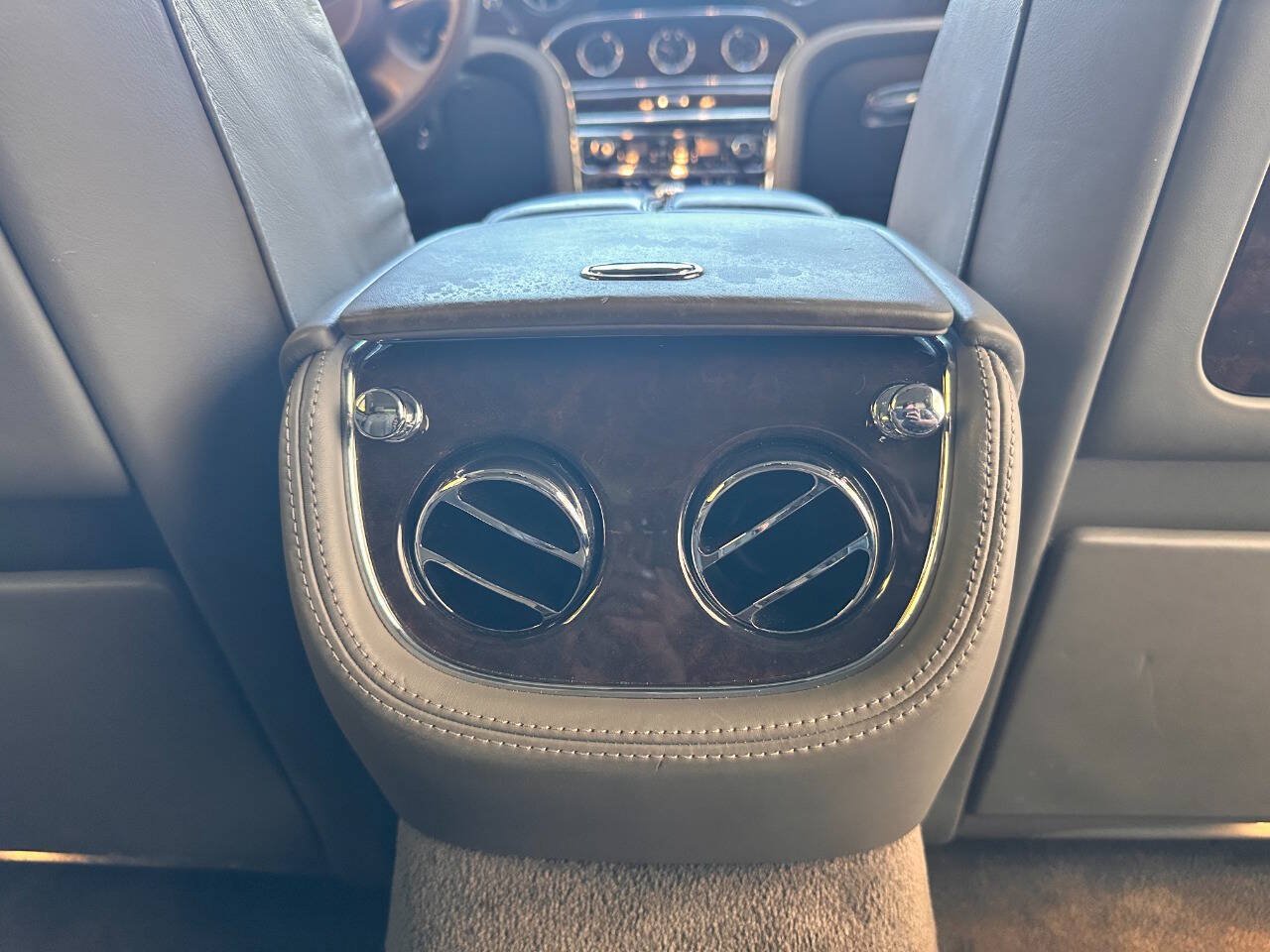 Used 2011 Bentley Mulsanne RWD image 71
