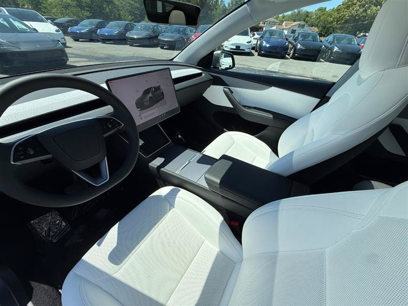 Used 2026 Tesla Model Y Long Range AWD/4WD image 13