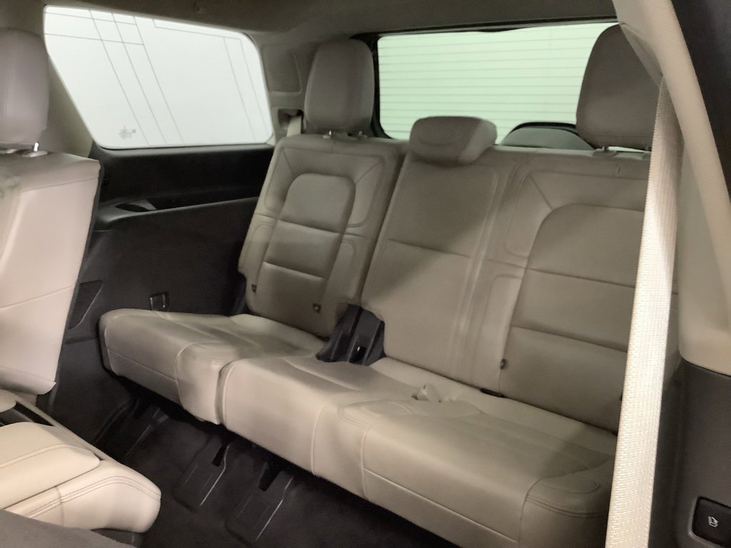 Used 2022 Lincoln Navigator Reserve image 8