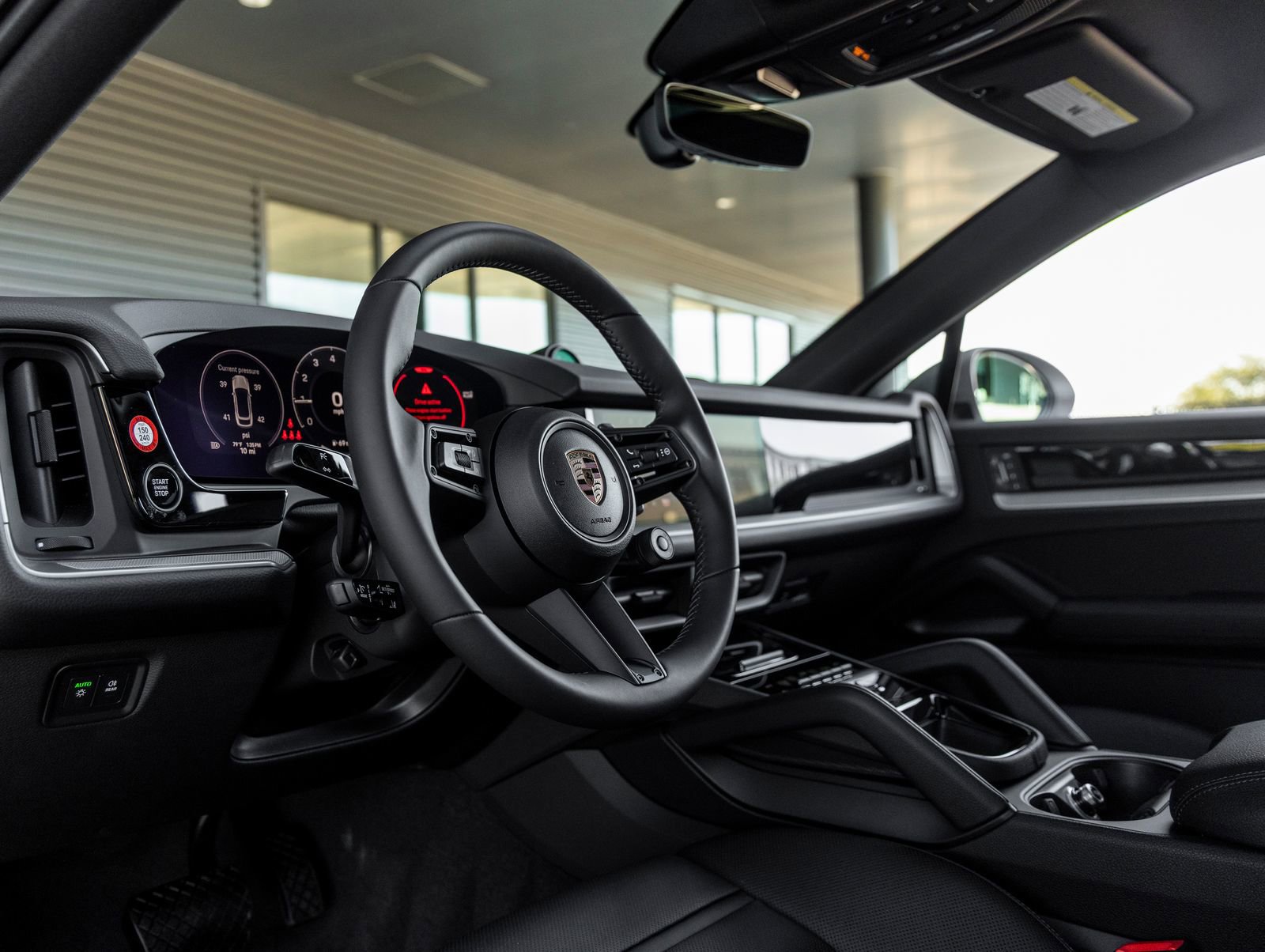 Certified 2026 Porsche Cayenne Coupe image 4