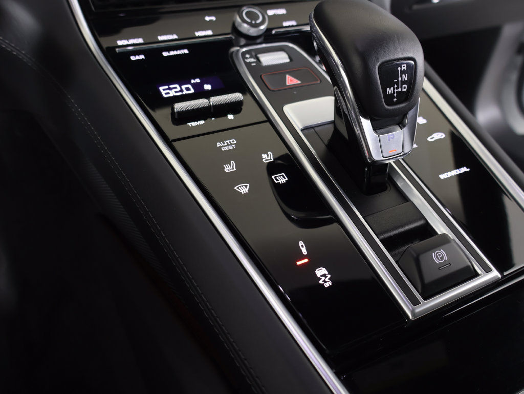 Certified 2023 Porsche Panamera 4S AWD/4WD image 18