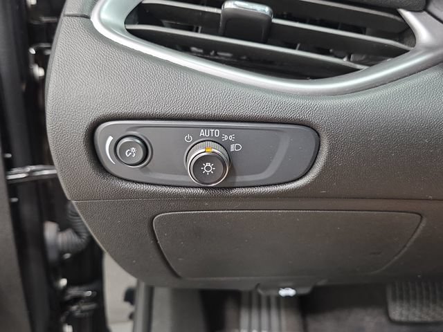 Used 2025 Chevrolet Malibu LT FWD image 26