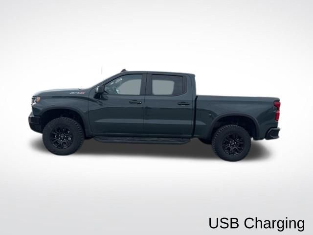 Used 2025 Chevrolet Silverado 1500 ZR2 image 4