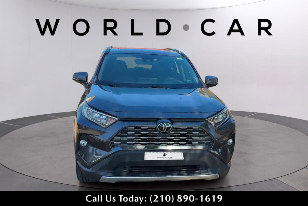 Used 2019 Toyota RAV4 Limited FWD image 2