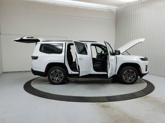 New 2026 Jeep Grand Wagoneer image 16