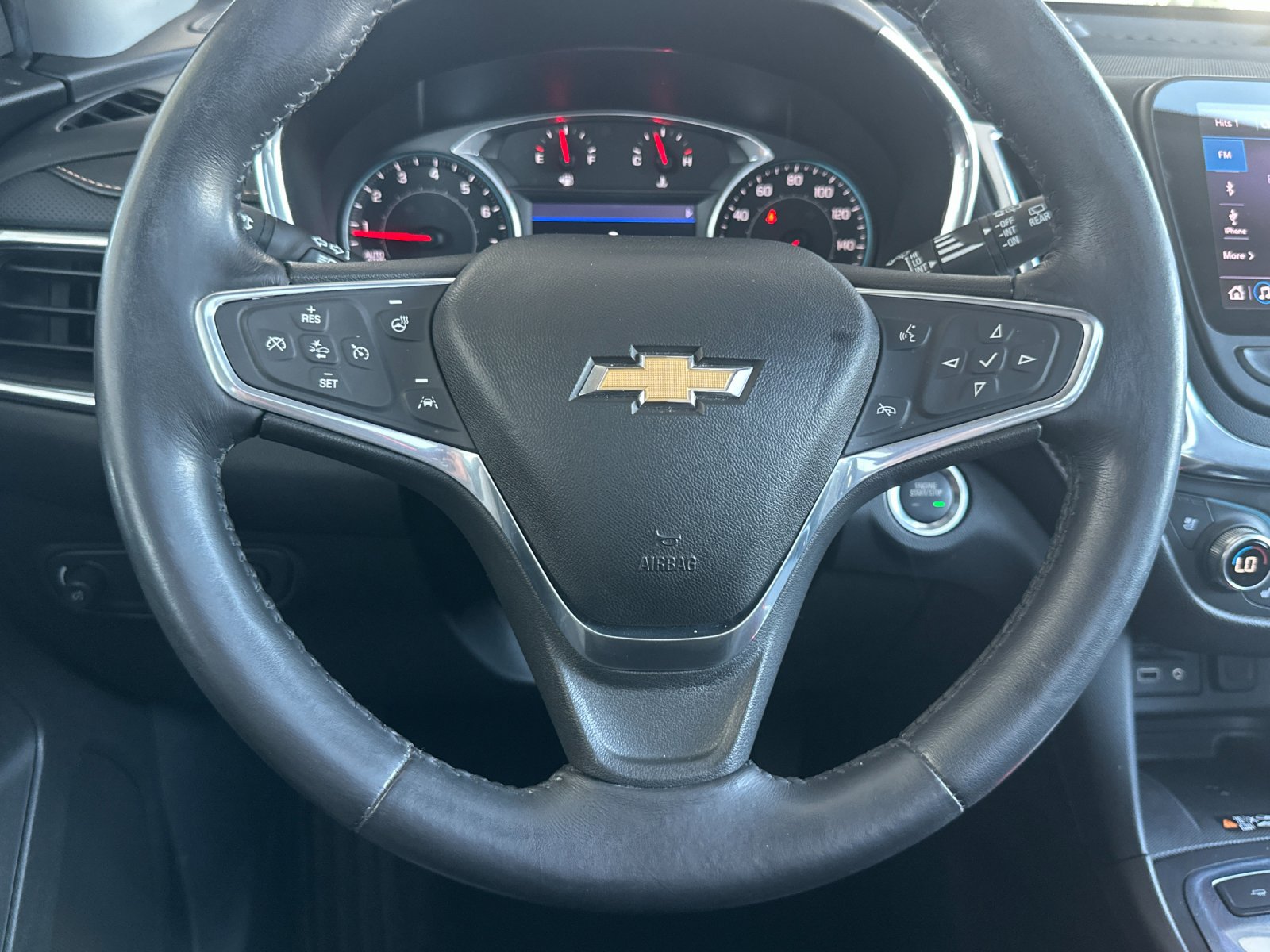 Used 2020 Chevrolet Equinox Premier FWD image 24