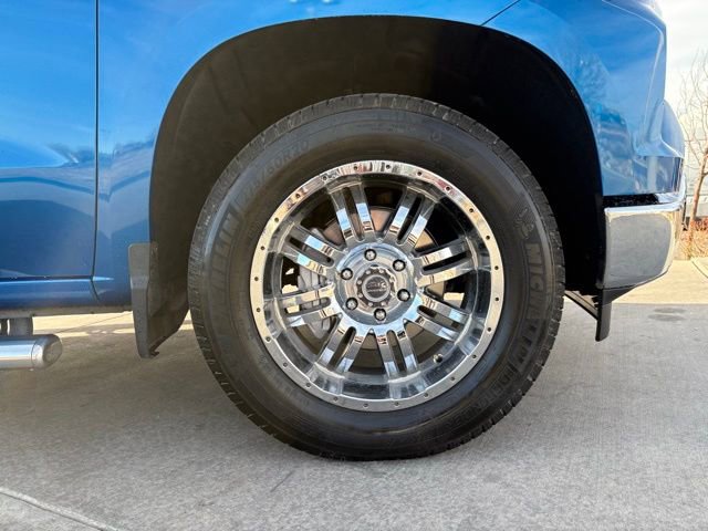 Used 2022 Chevrolet Silverado 1500 LTZ w/ LTZ Convenience Package II AWD/4WD image 11