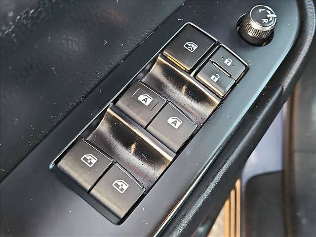 Used 2016 Toyota Highlander XLE AWD/4WD image 12