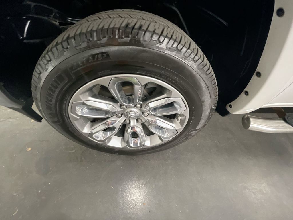 Used 2020 RAM 1500 Laramie image 32