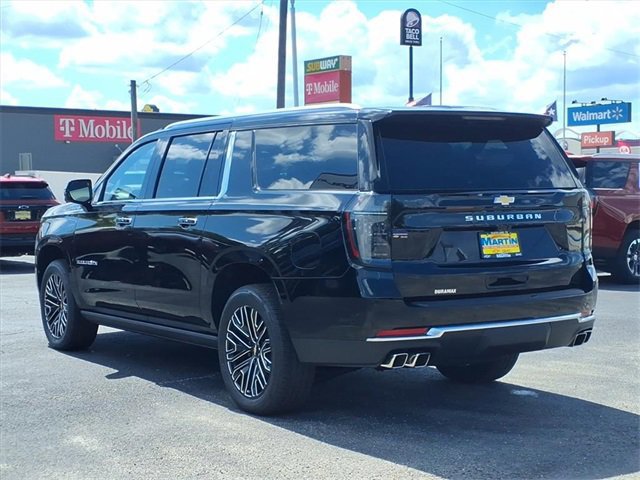 New 2026 Chevrolet Suburban High Country image 9