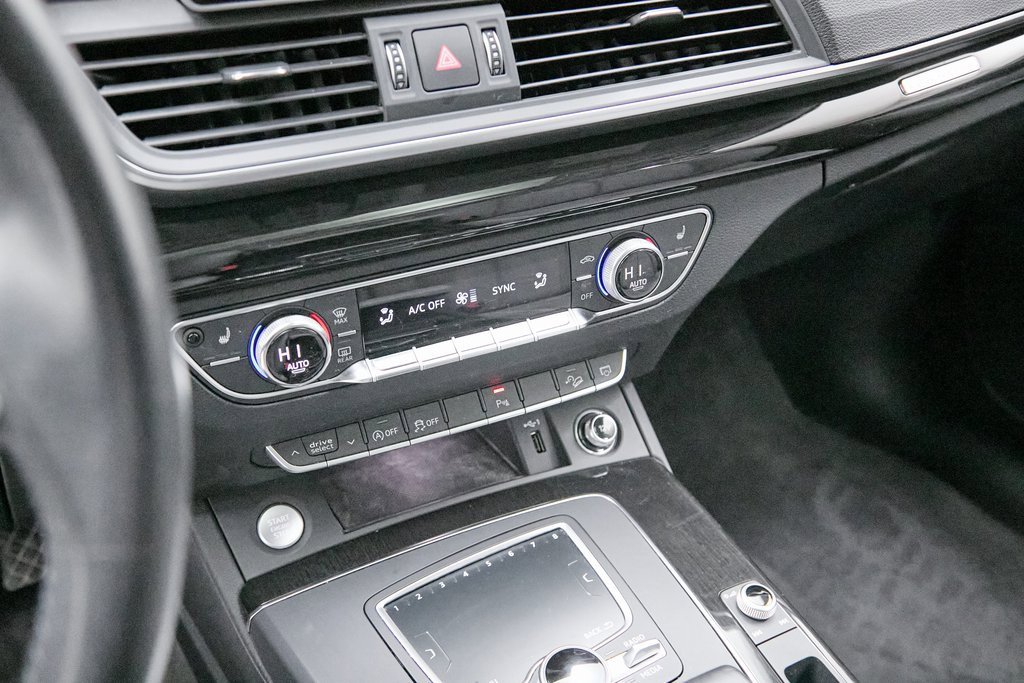 Used 2018 Audi Q5 2.0T Premium Plus w/ Premium Plus Package image 16