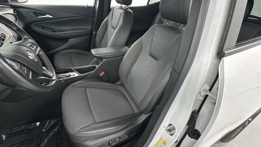 Used 2023 Buick Encore GX Select image 10