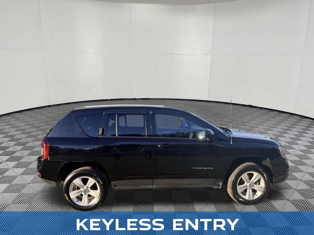 Used 2016 Jeep Compass Sport w/ Power Value Group AWD/4WD image 8