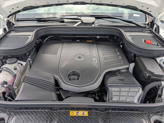 New 2026 Mercedes-Benz GLS 450 4MATIC image 17