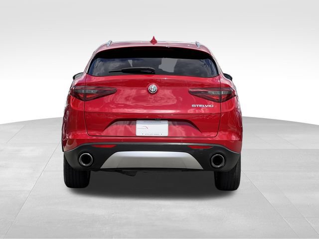 Used 2020 Alfa Romeo Stelvio RWD image 4